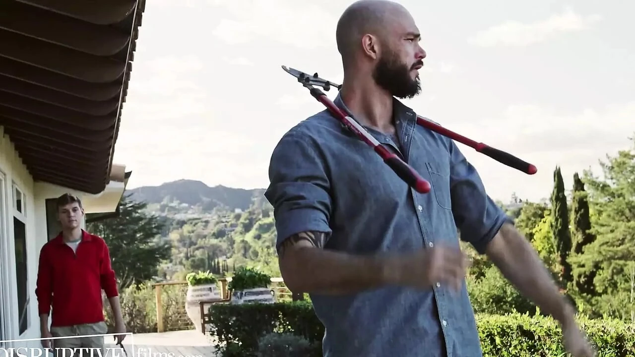 Spoiled Twink Seduces Older Handyman – DisruptiveFilms